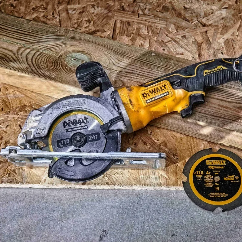DEWALT DT20420 pisau gergaji b - Power Tools In Construction ulasan dan harga